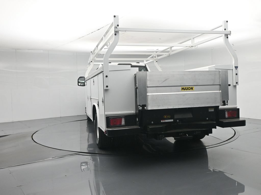 New 2026 Ford F350 XL w/ XL Chrome Package RWD image 32