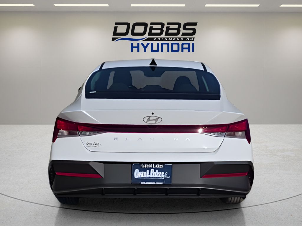 New 2026 Hyundai Elantra SE FWD image 3