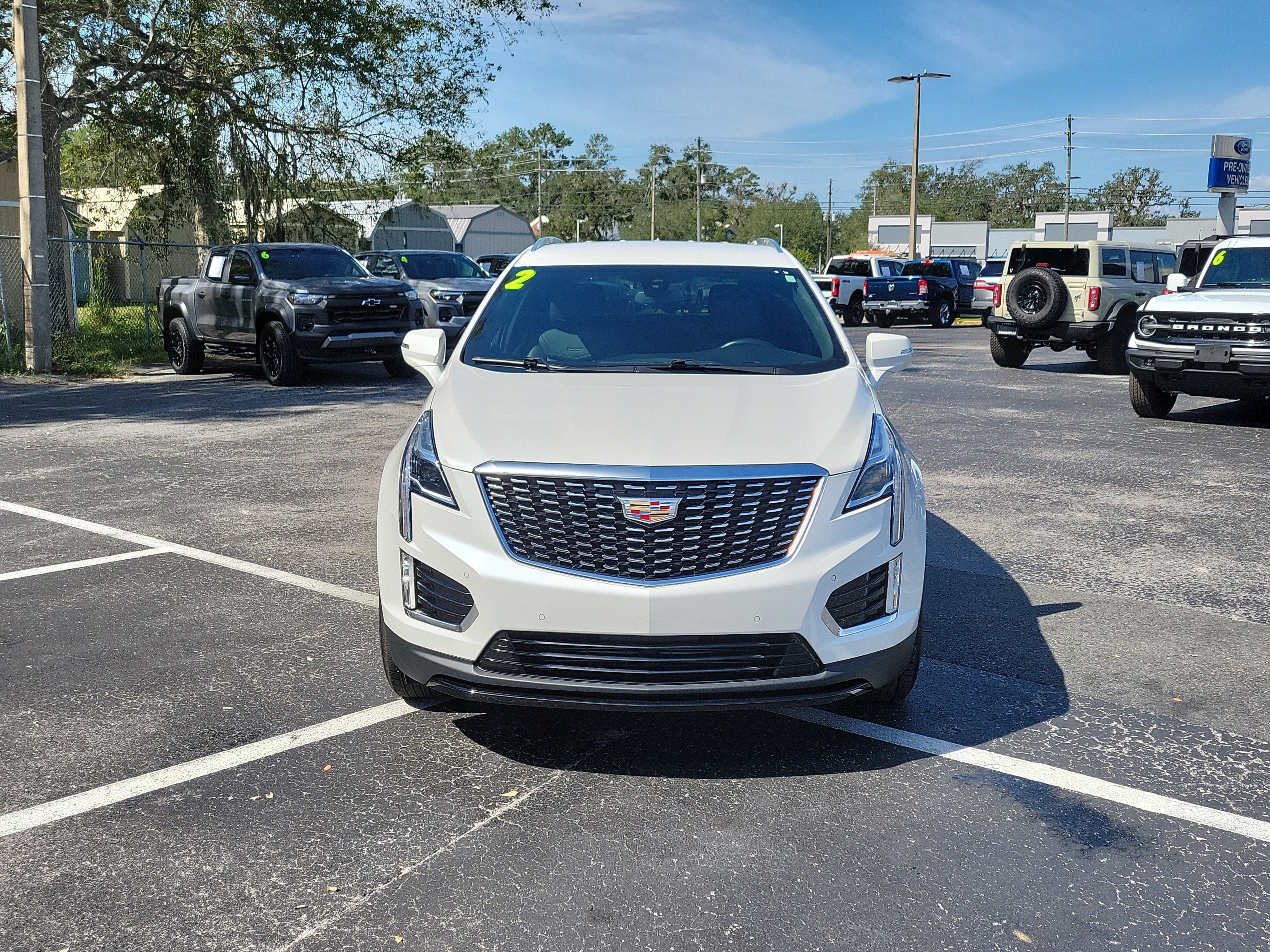 Used 2022 Cadillac XT5 Luxury FWD image 2