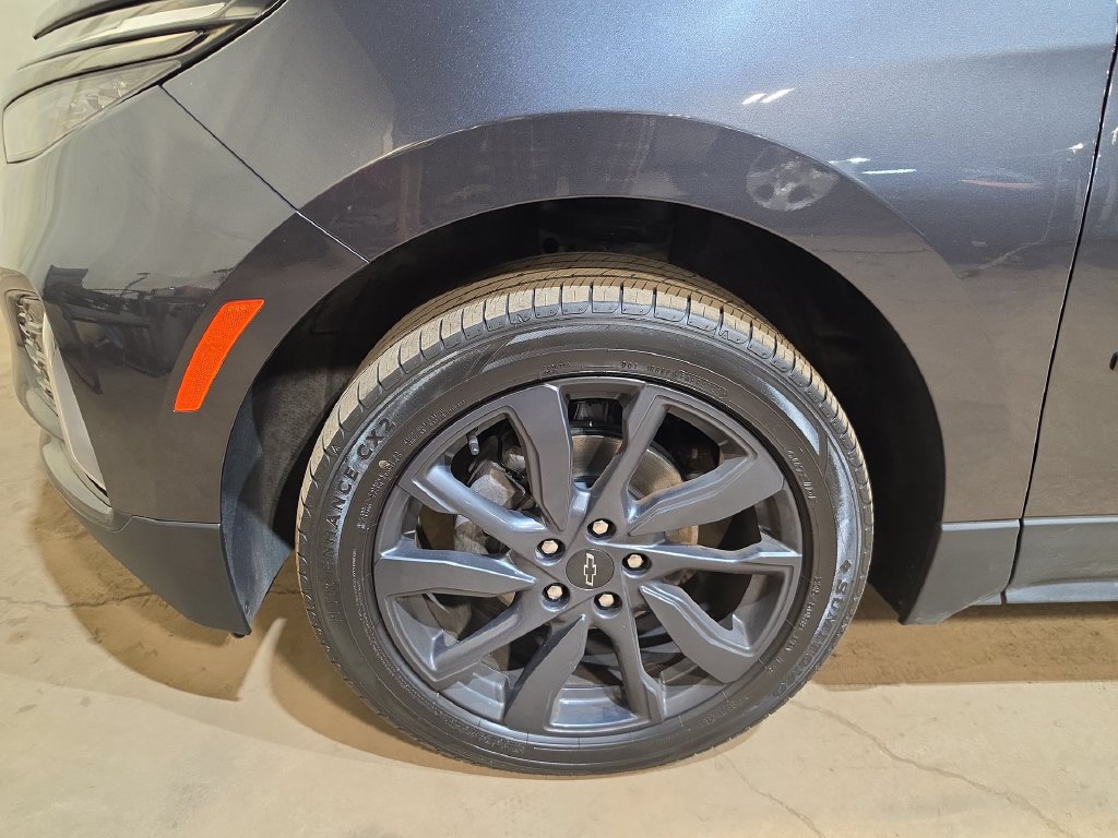 Used 2022 Chevrolet Equinox RS AWD/4WD image 19