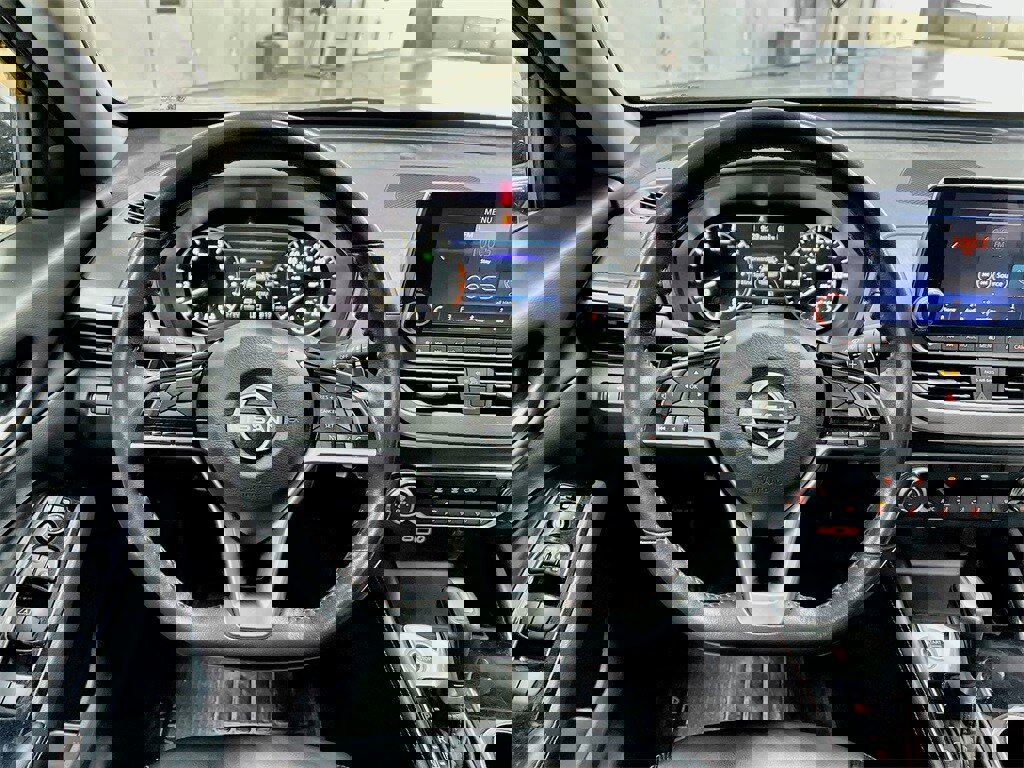 Used 2024 Nissan Altima 2.5 SR image 18