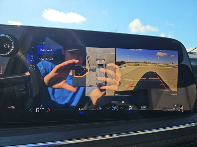 New 2026 Chevrolet Suburban LS RWD image 15