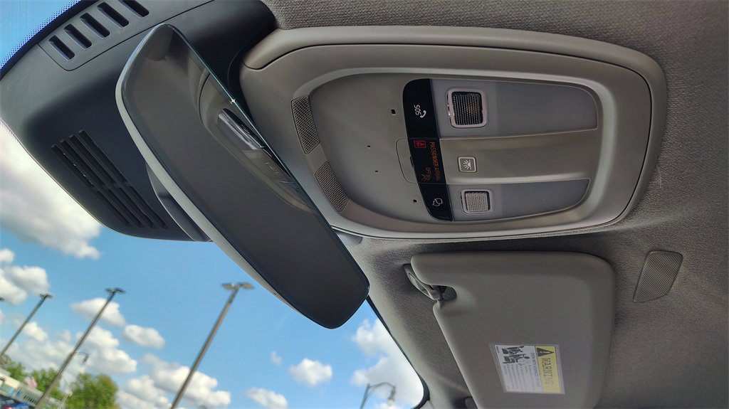 New 2026 Volvo XC40 B5 Core w/ Climate Package image 22