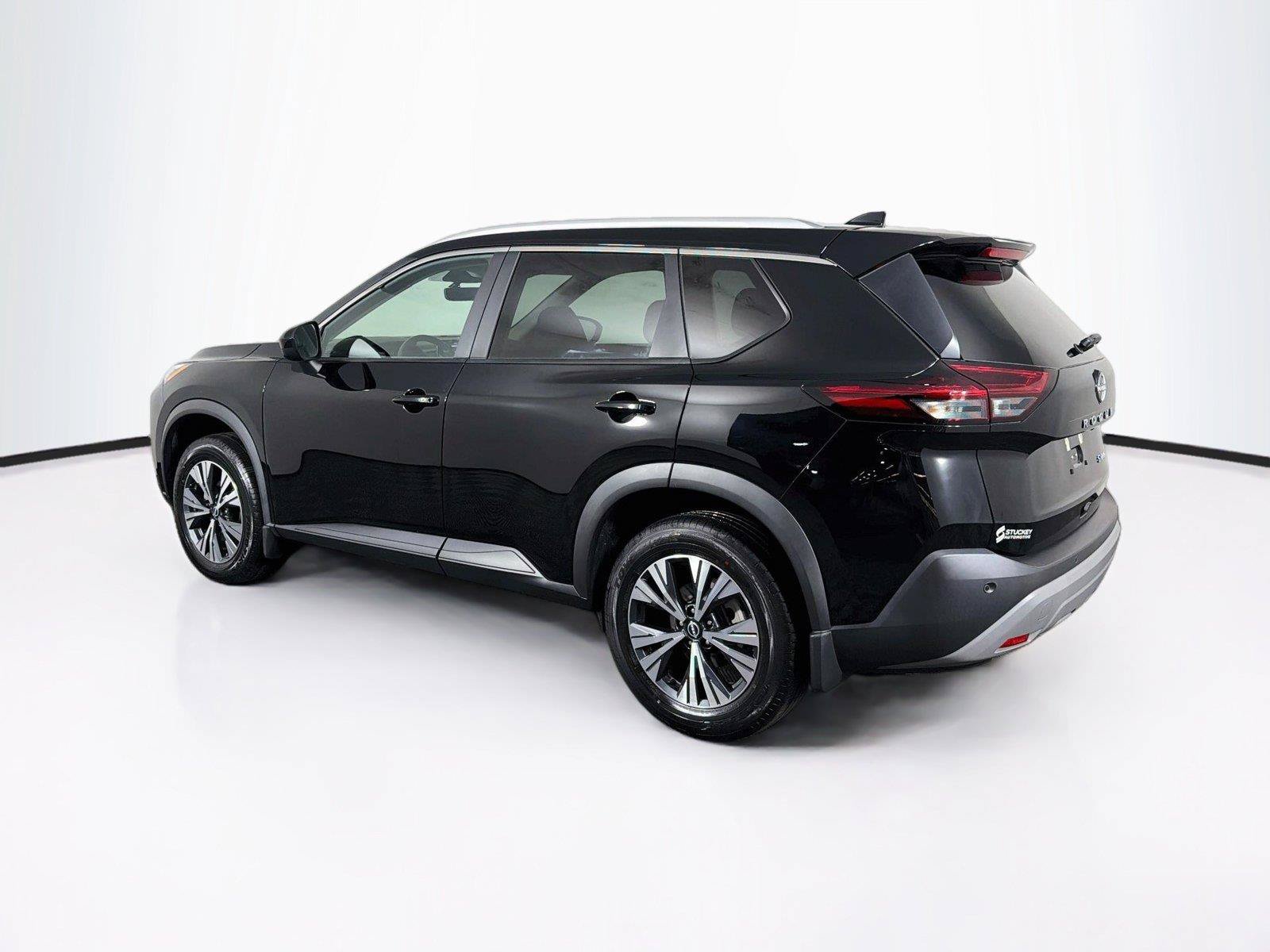 Used 2023 Nissan Rogue SV w/ SV Premium B Package AWD/4WD image 9