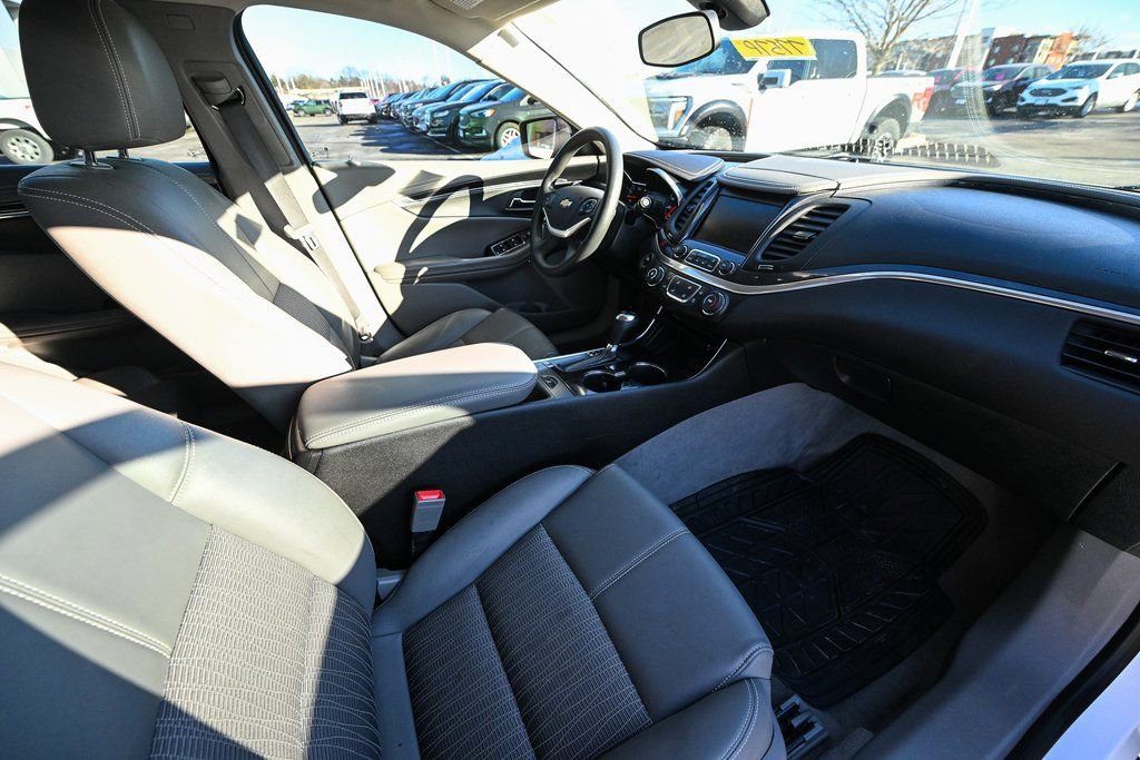 Used 2018 Chevrolet Impala LS image 23