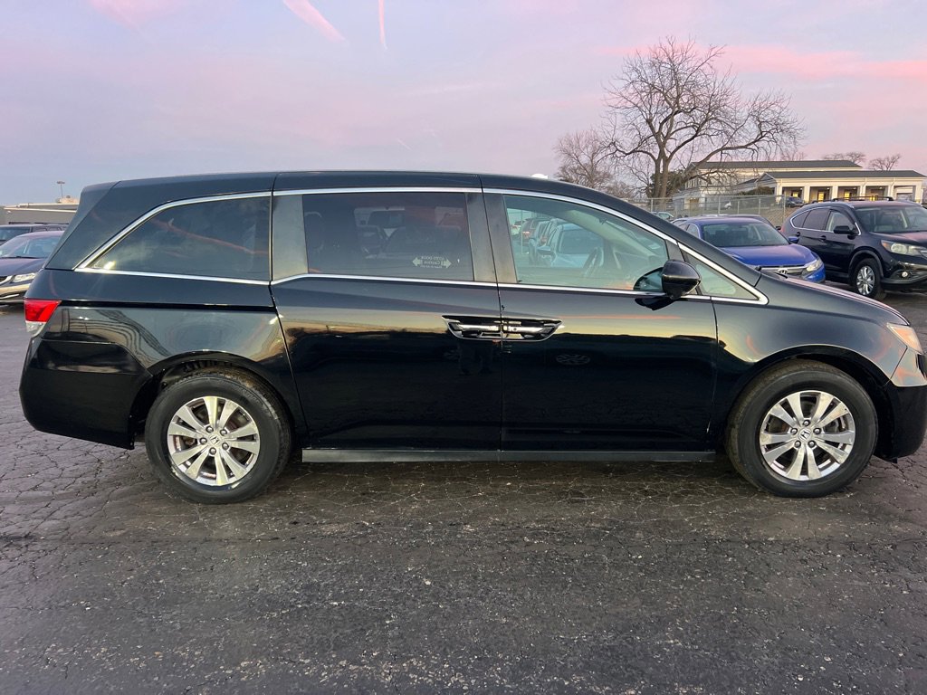 Used 2016 Honda Odyssey SE image 8