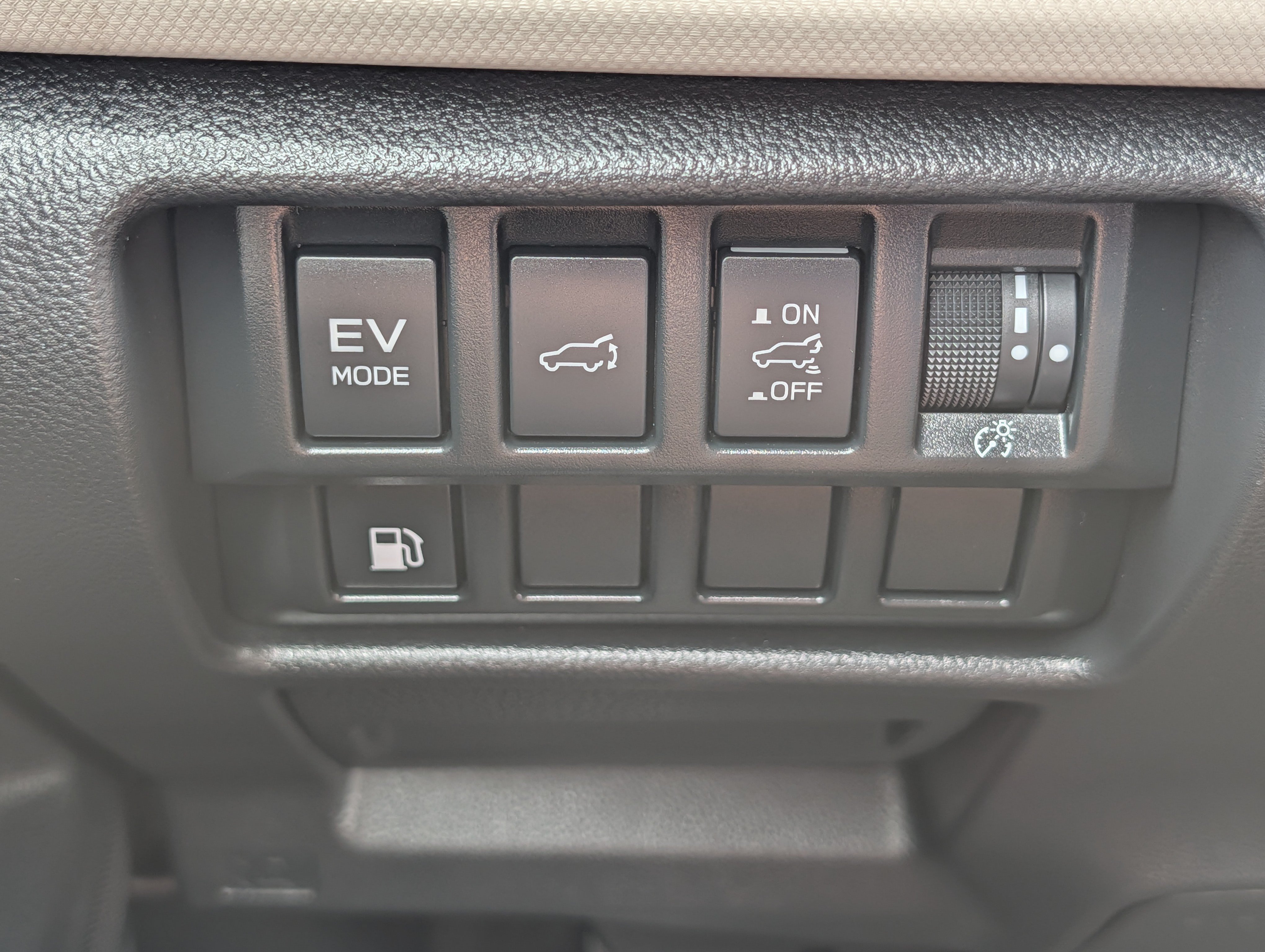 Used 2025 Subaru Forester Premium AWD/4WD image 26