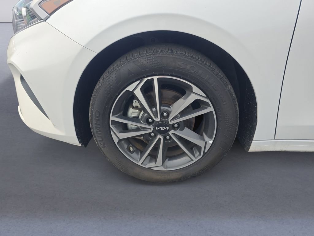 Used 2024 Kia Forte LXS image 9
