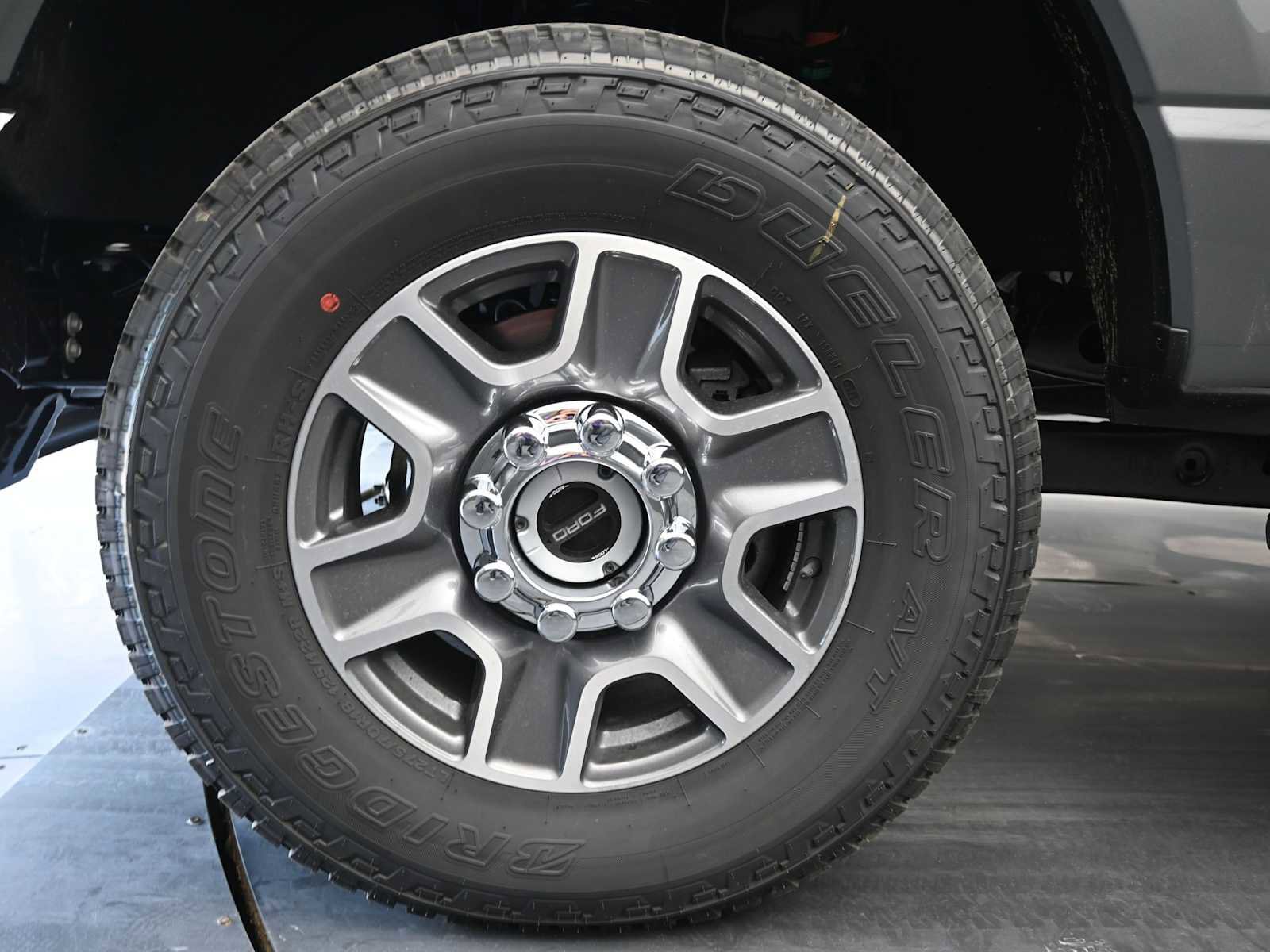 New 2025 Ford F350 XLT image 2