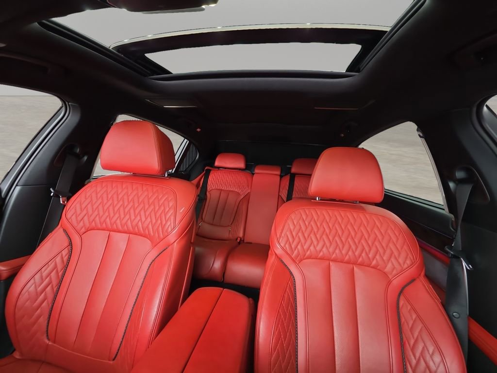 Used 2016 BMW 750i RWD image 28