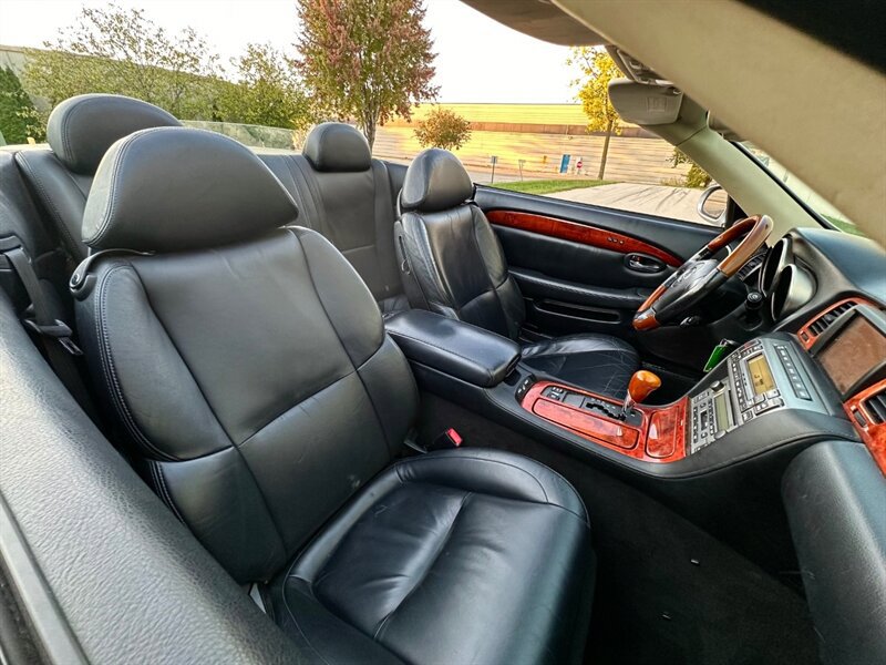 Used 2004 Lexus SC 430 Convertible RWD image 28