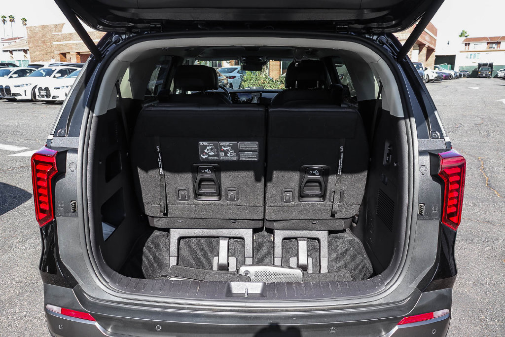 Used 2026 Kia Carnival SX Prestige FWD image 26