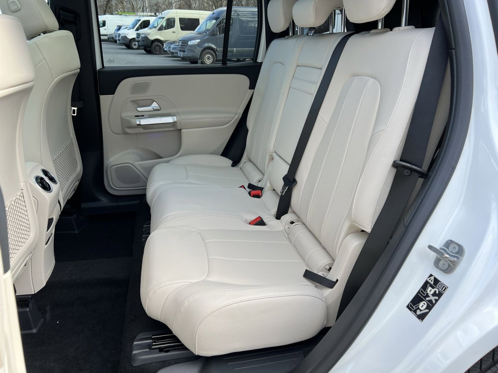 New 2026 Mercedes-Benz GLB 250 4MATIC image 22