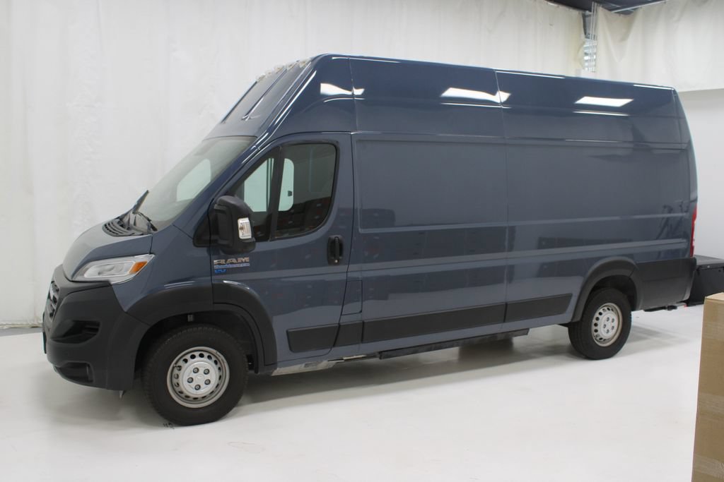 Used 2024 RAM ProMaster 3500 FWD image 2