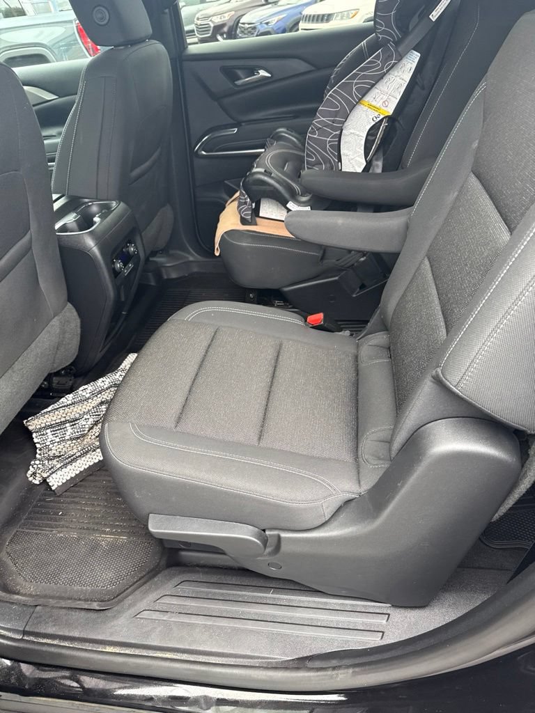 Used 2024 Chevrolet Traverse LT w/ LPO, Floor Liner Package AWD/4WD image 8
