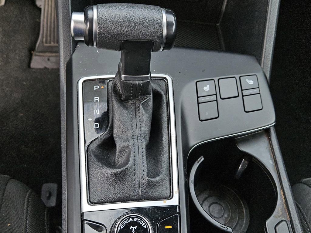 Used 2023 Kia Sportage LX image 16