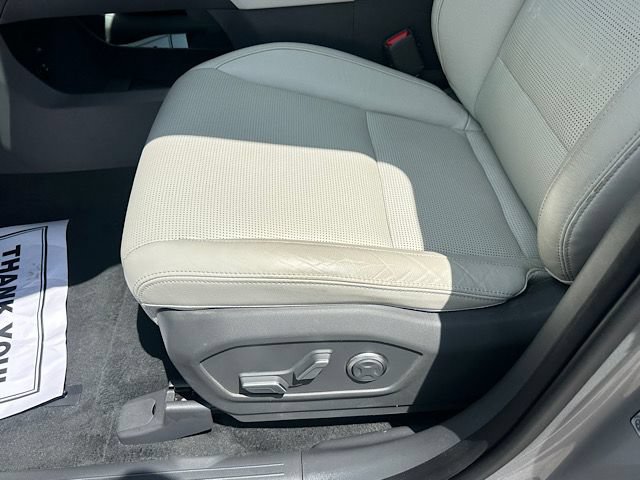 Used 2024 Hyundai Santa Fe Limited AWD/4WD image 14