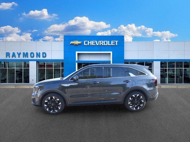 Certified 2025 Kia Sorento EX FWD image 6