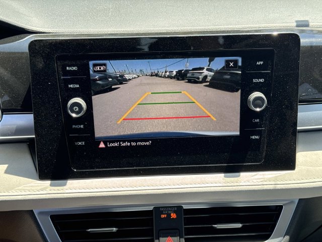 New 2026 Volkswagen Taos SE FWD image 15