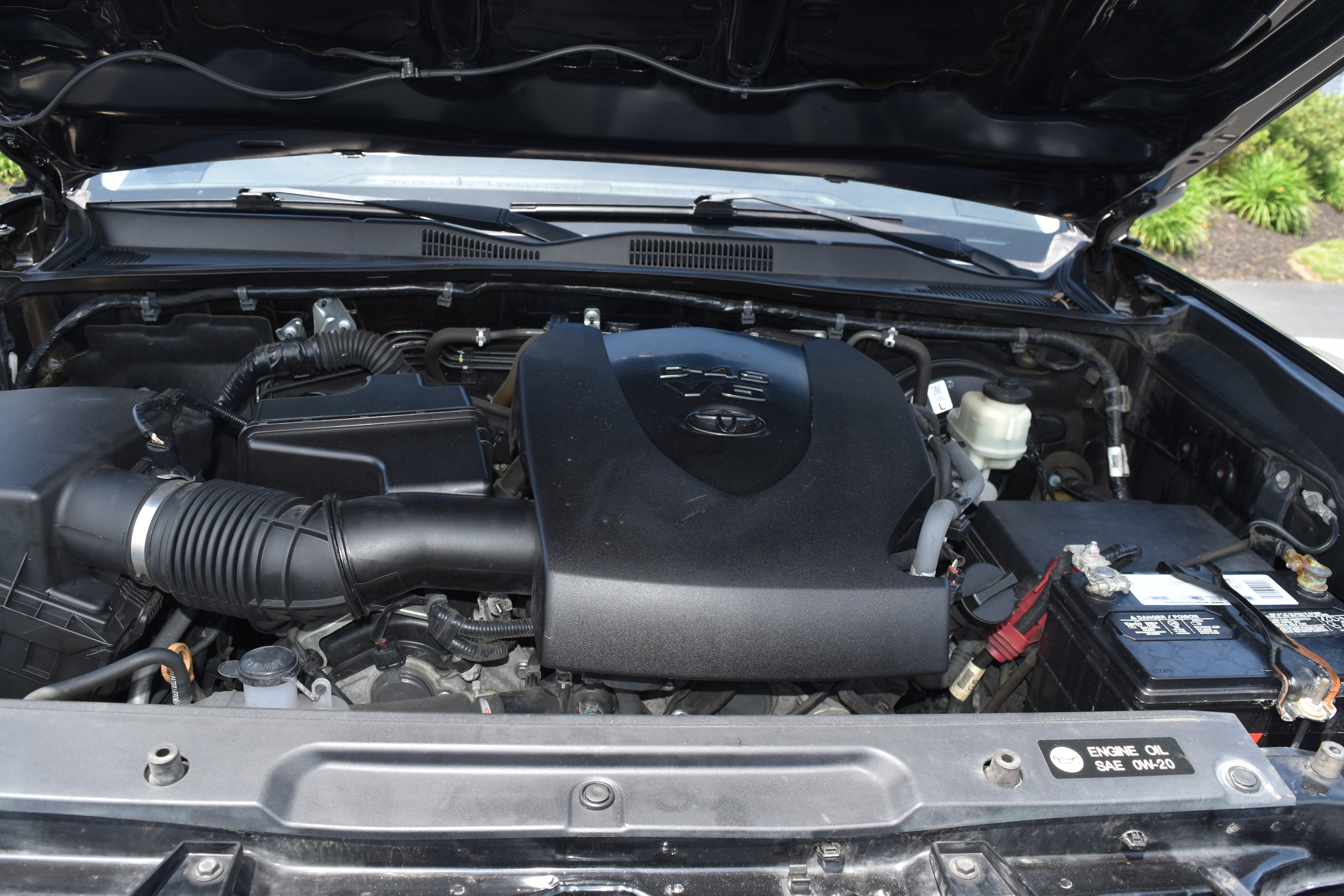 Used 2018 Toyota Tacoma SR5 RWD image 33
