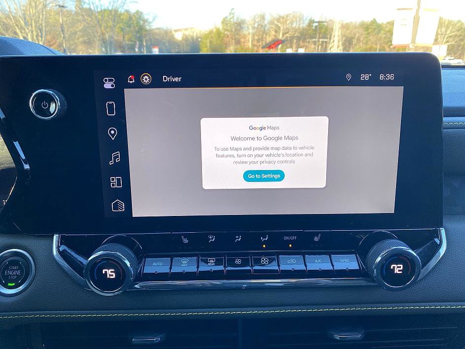 Used 2024 Chevrolet Colorado ZR2 w/ Technology Package image 16