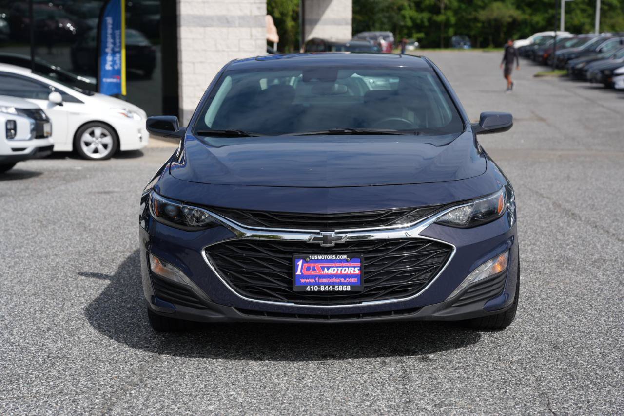 Used 2025 Chevrolet Malibu LT w/ Sport Edition FWD image 2