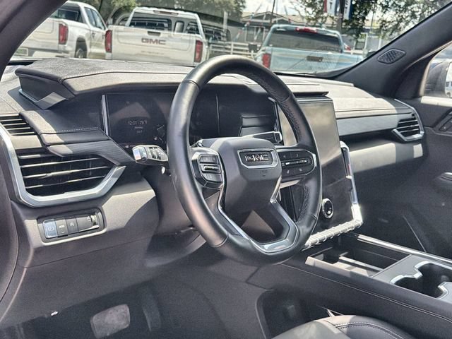 Certified 2026 GMC Acadia Elevation w/ Elevation Premium Package FWD image 10