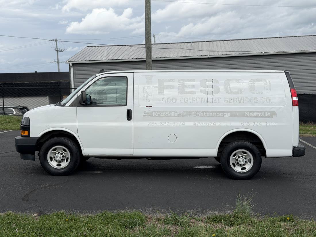 Used 2019 Chevrolet Express 2500 w/ Driver Convenience Package RWD image 2