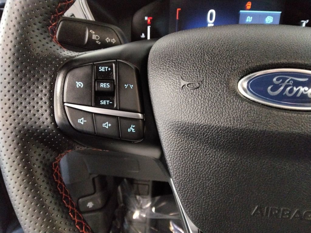 Used 2023 Ford Escape ST-Line image 13