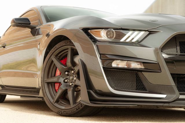 Used 2020 Ford Mustang Shelby GT500 w/ Carbon Fibre Track Pack RWD image 30