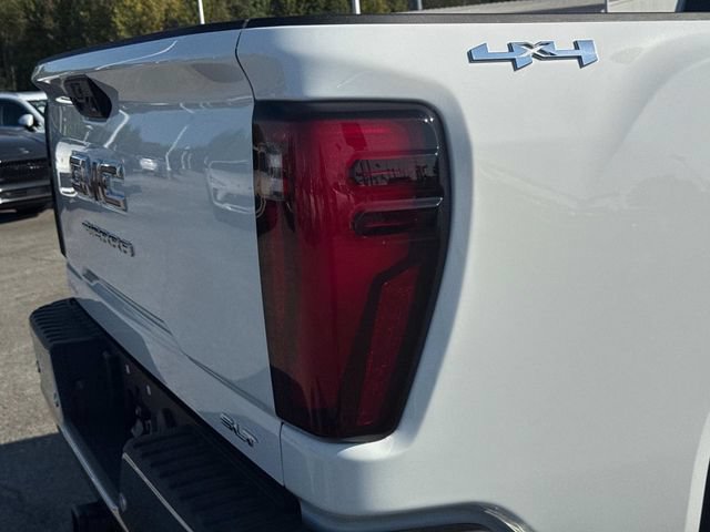 New 2026 GMC Sierra 2500 SLT w/ SLT Premium Package AWD/4WD image 12