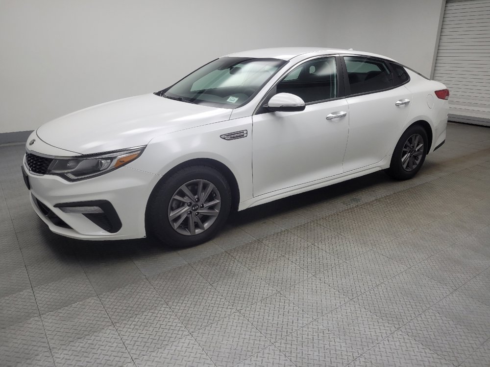 Used 2020 Kia Optima LX image 2