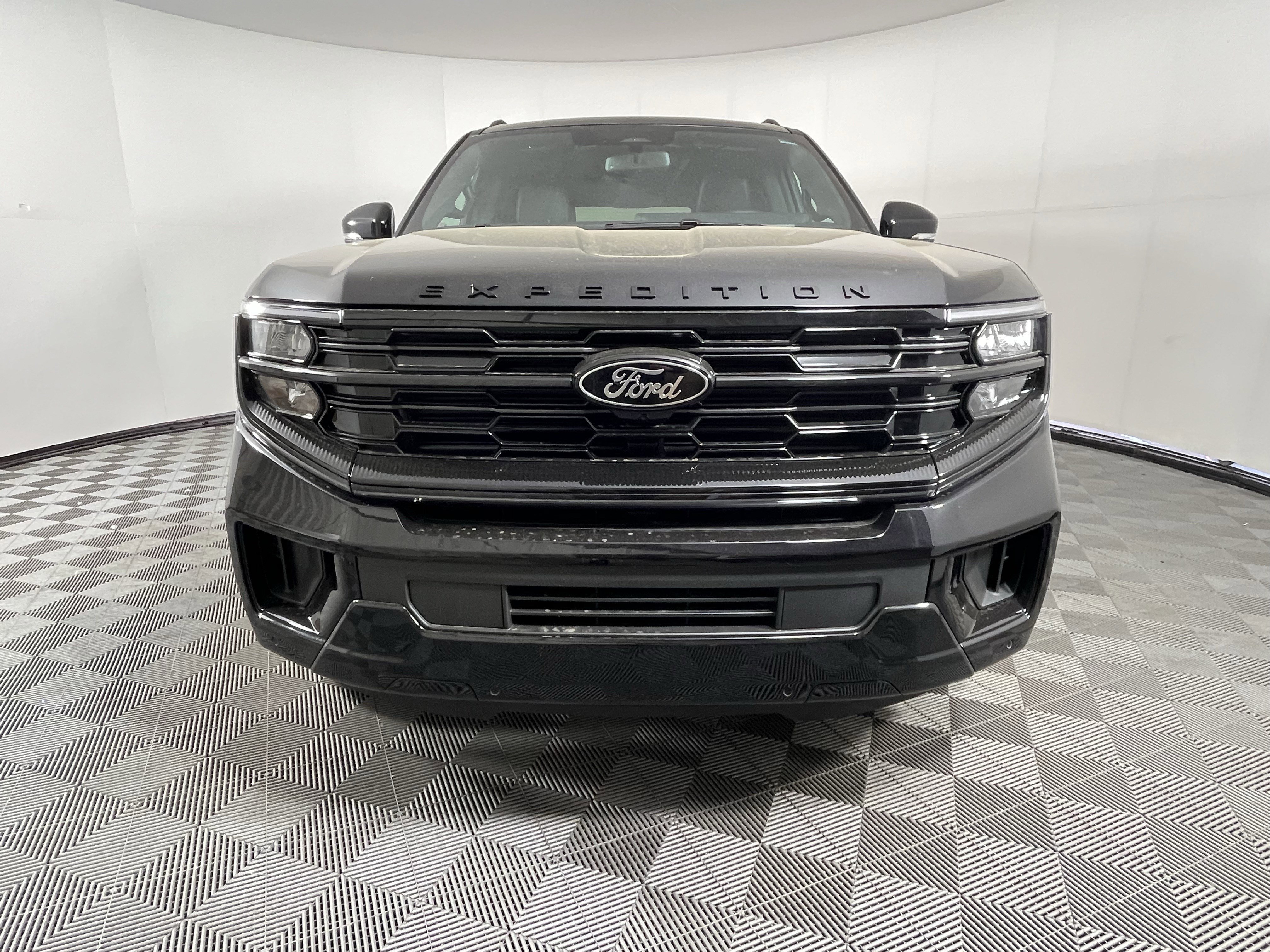 New 2026 Ford Expedition Max Platinum AWD/4WD image 7