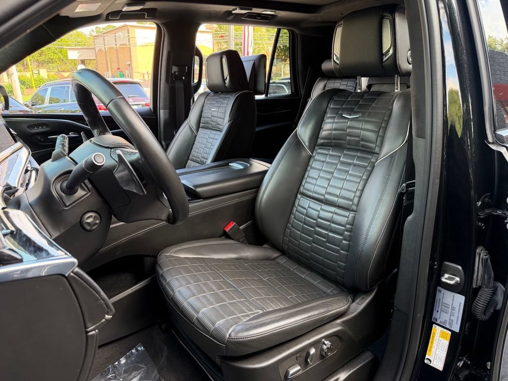 Used 2023 Cadillac Escalade V AWD/4WD image 24