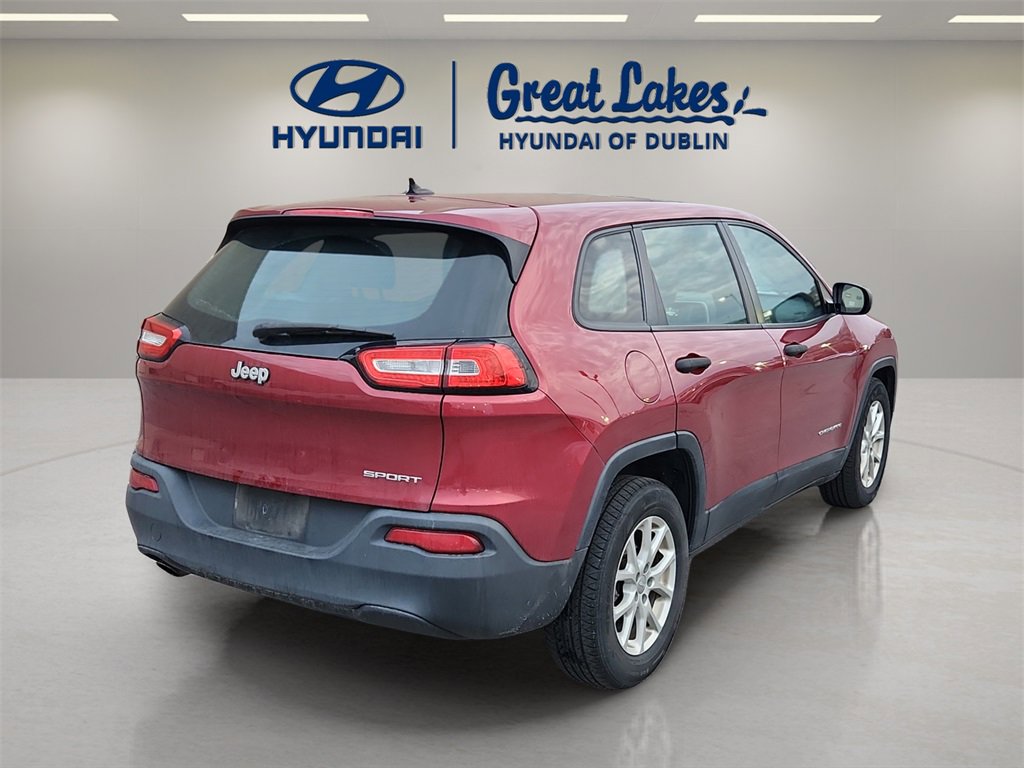 Used 2015 Jeep Cherokee Sport image 5
