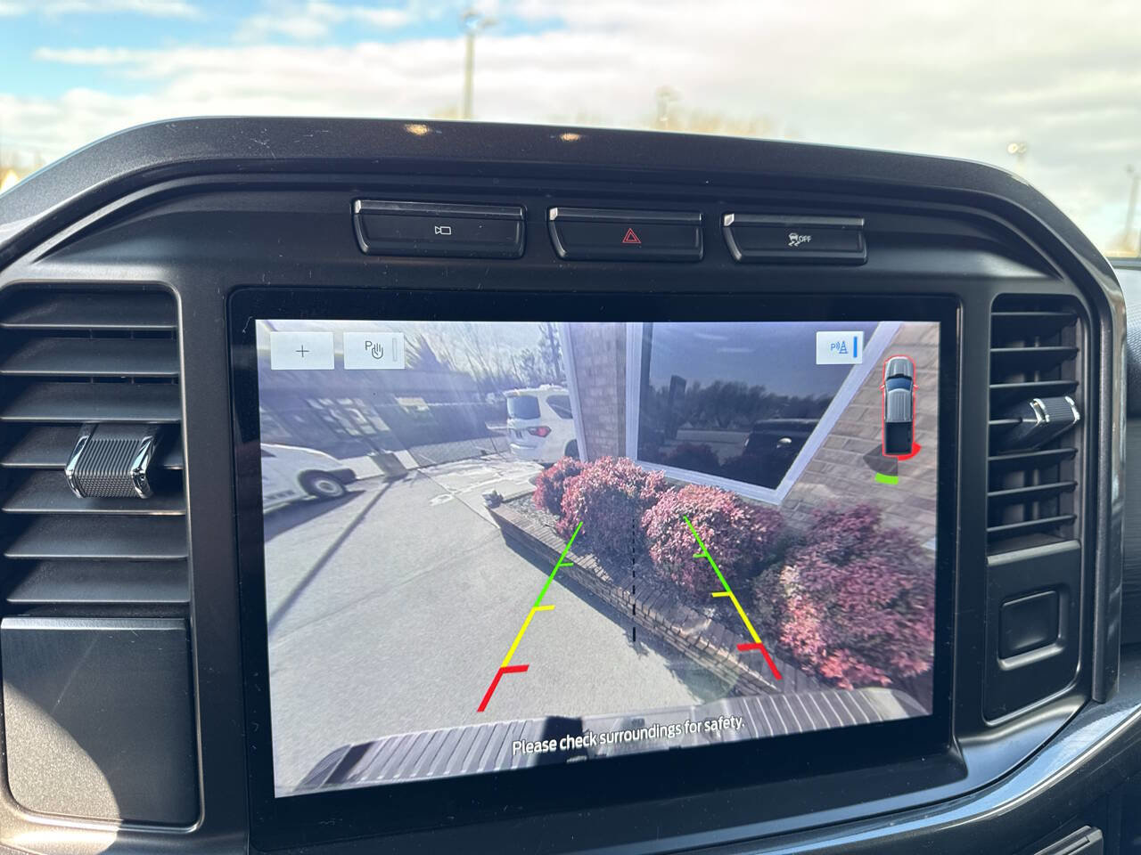 Used 2023 Ford F150 XLT w/ Equipment Group 302A High image 33