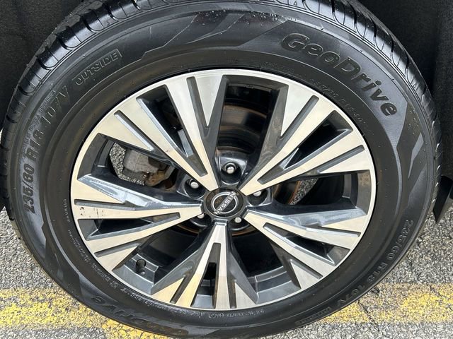 Certified 2023 Nissan Rogue SV w/ SV Premium B Package image 12