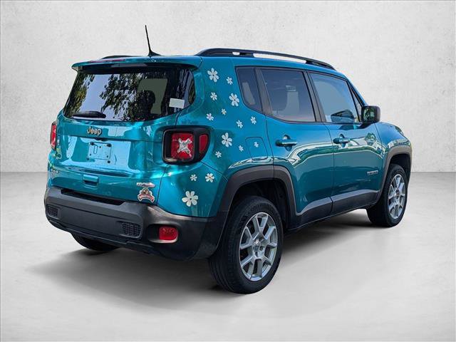 Used 2022 Jeep Renegade Latitude w/ Sun/Sound Group AWD/4WD image 5