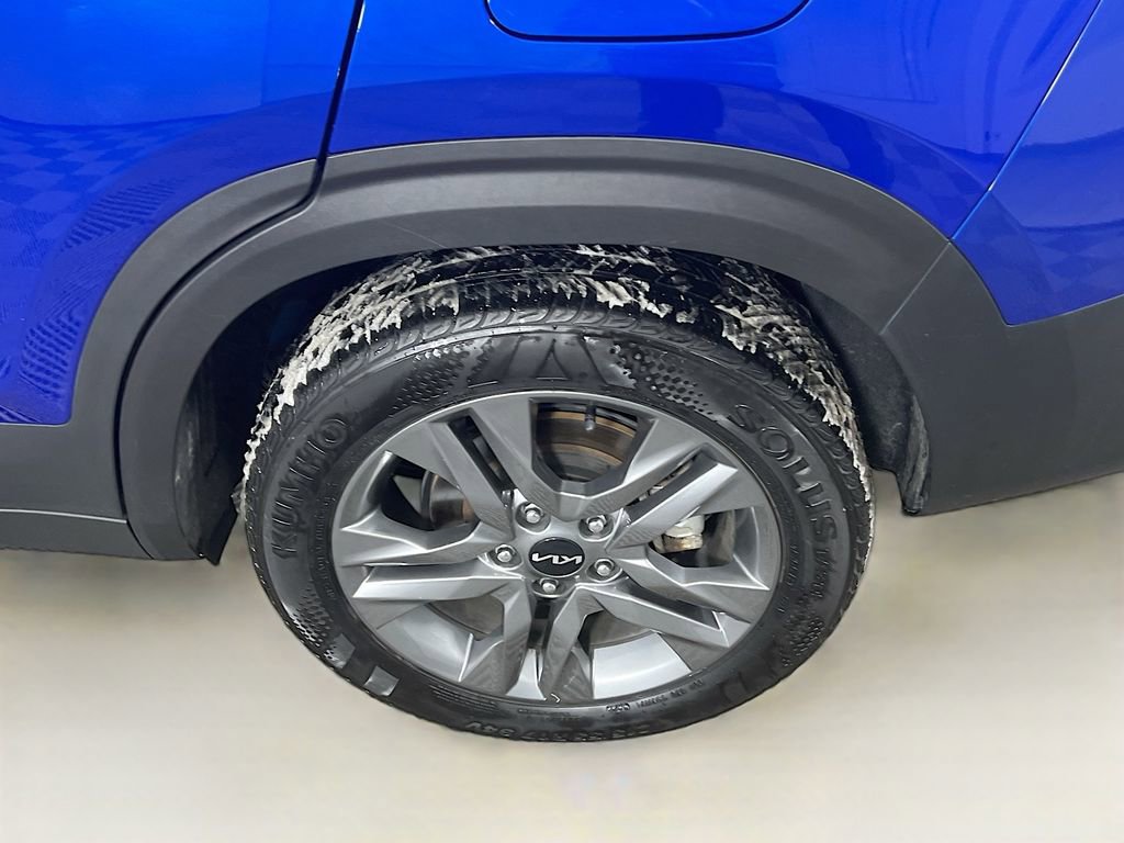 Used 2023 Kia Seltos LX image 24