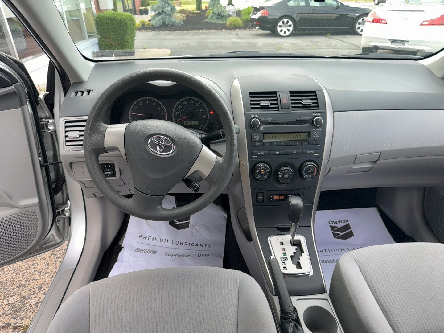 Used 2010 Toyota Corolla LE FWD image 7