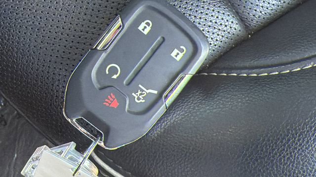 Used 2023 GMC Acadia Denali w/ Black Diamond Edition image 29