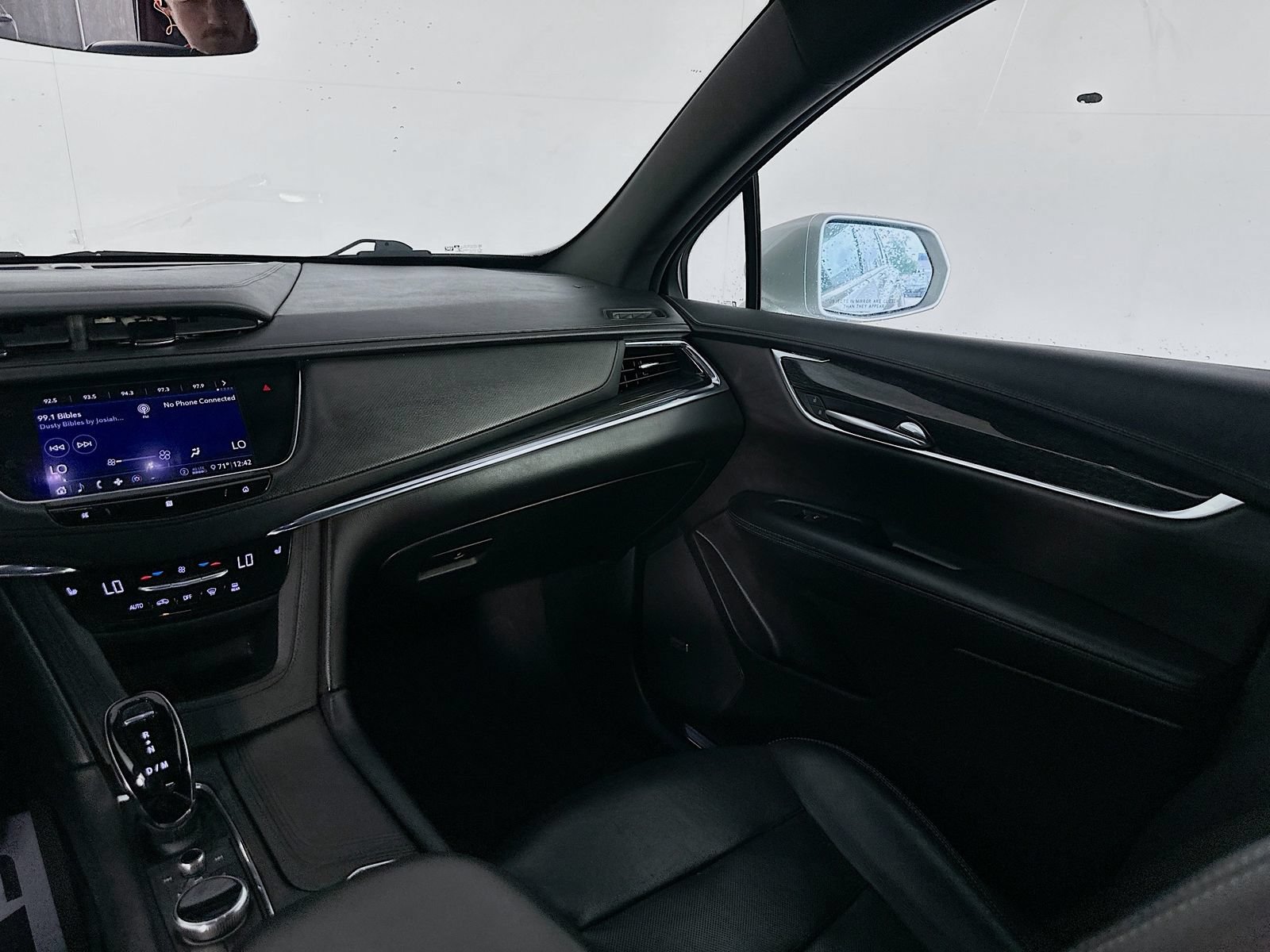 Used 2020 Cadillac XT5 Premium Luxury FWD image 24