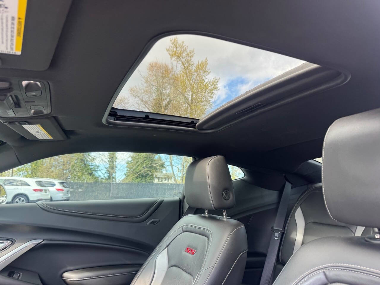 Used 2018 Chevrolet Camaro SS image 11