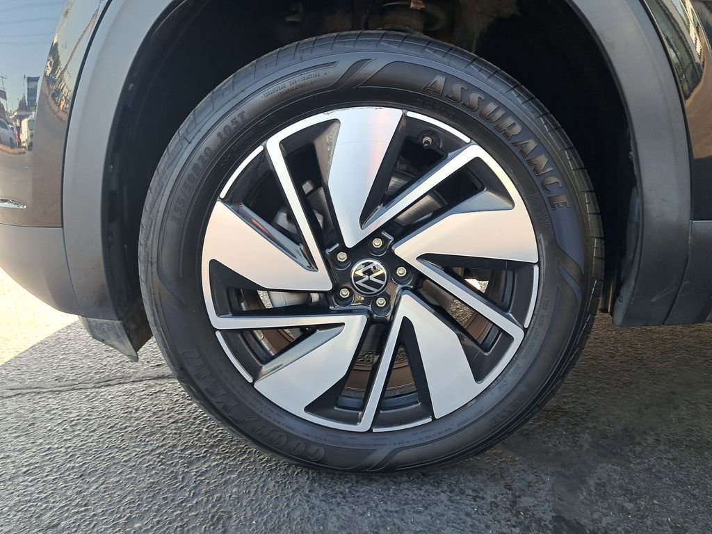 Used 2024 Volkswagen Atlas SE AWD/4WD image 29