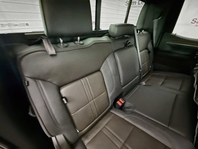 Used 2025 Chevrolet Silverado 1500 High Country w/ High Country Premium Package AWD/4WD image 30