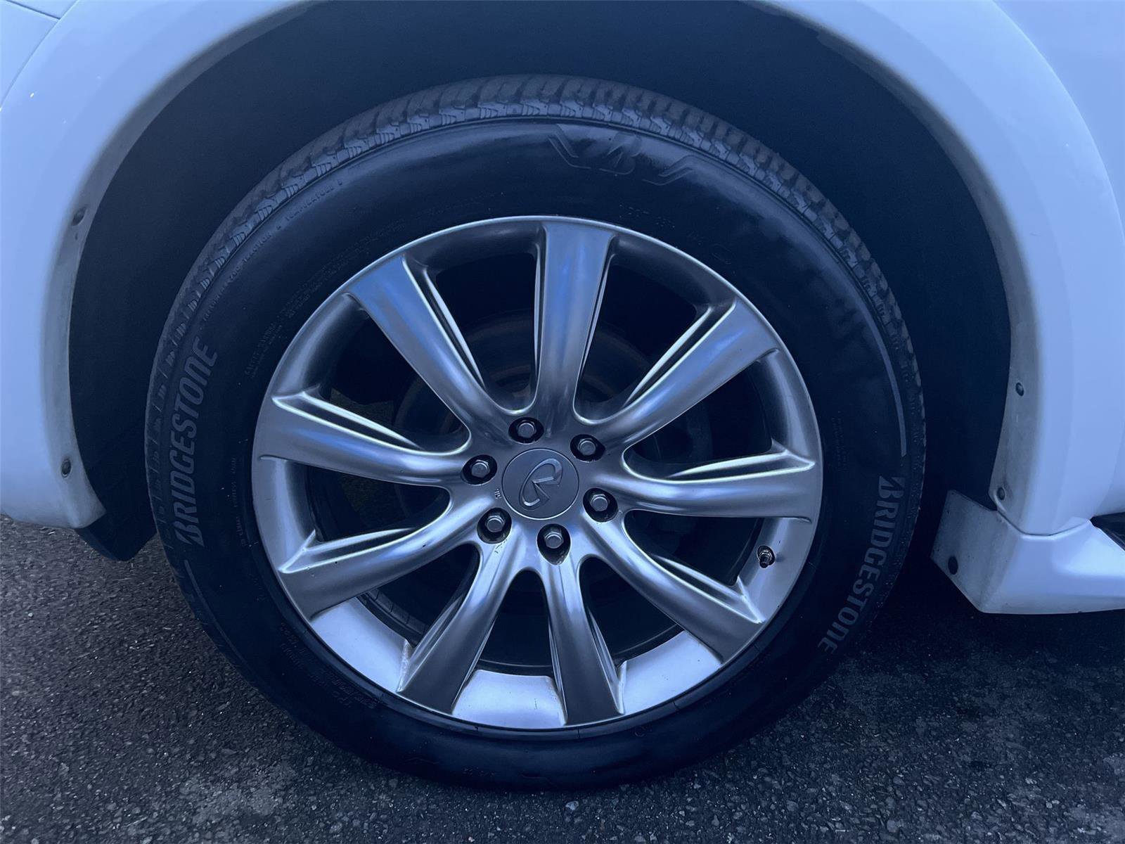 Used 2012 INFINITI QX56 4WD image 9