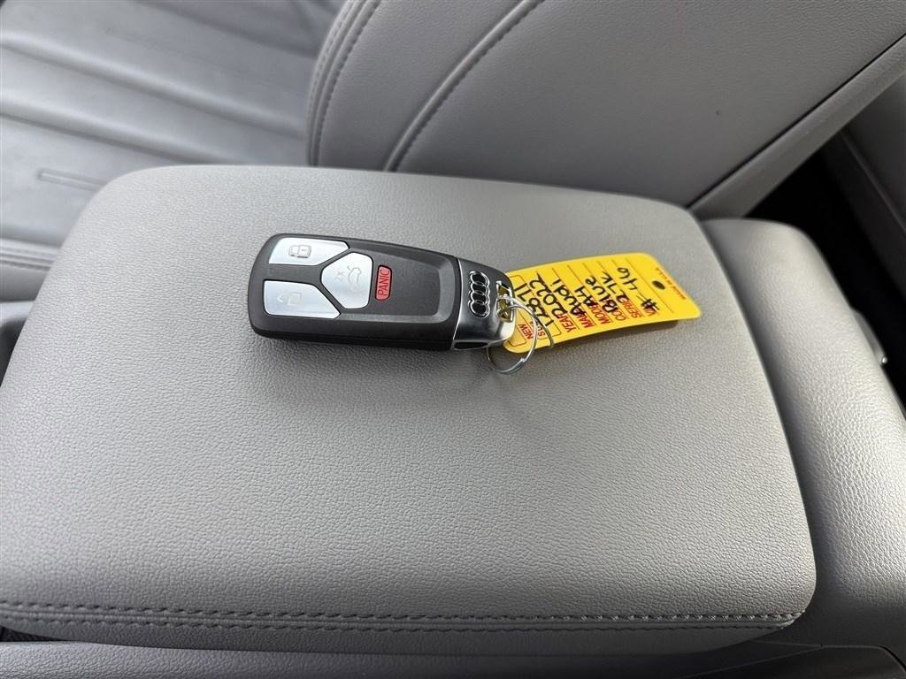 Used 2022 Audi A4 2.0T Premium Plus w/ Premium Plus Package image 36