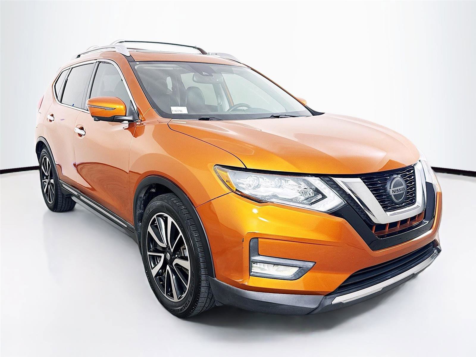 Used 2020 Nissan Rogue SL w/ Premium Package image 30
