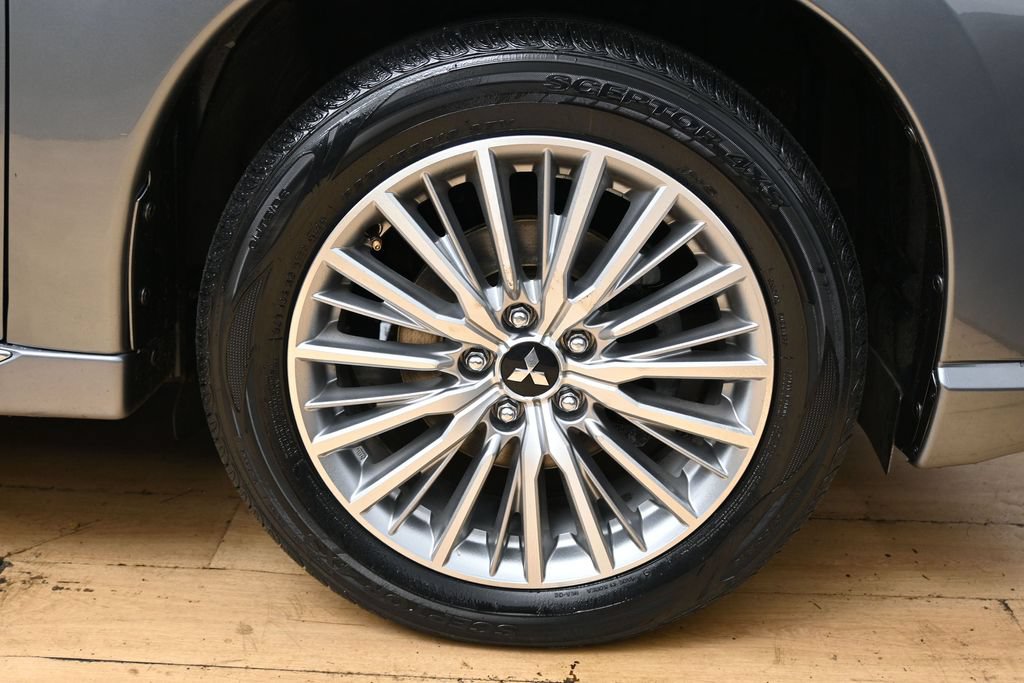 Used 2022 Mitsubishi Outlander SEL AWD/4WD image 11