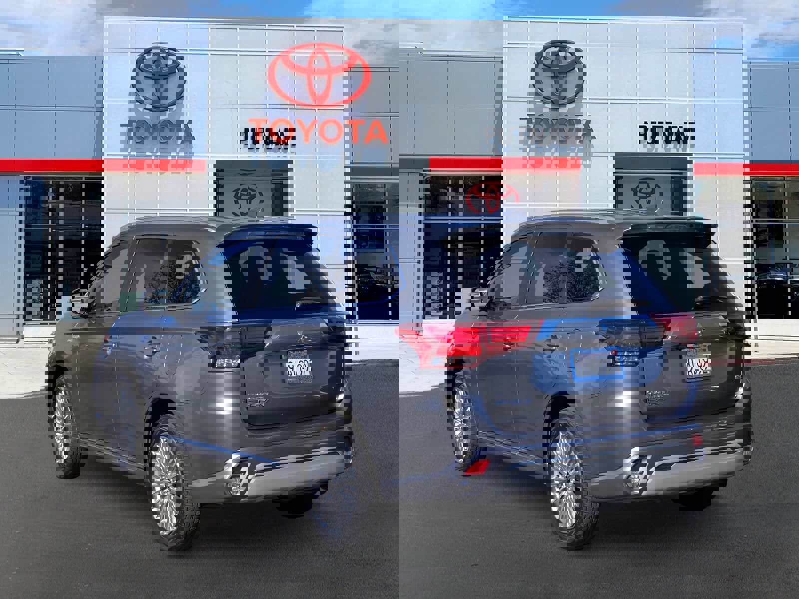 Used 2022 Mitsubishi Outlander SEL image 6